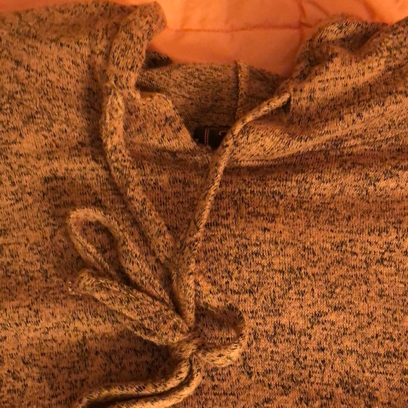 Oversized hoodie - Picture 2 of 6